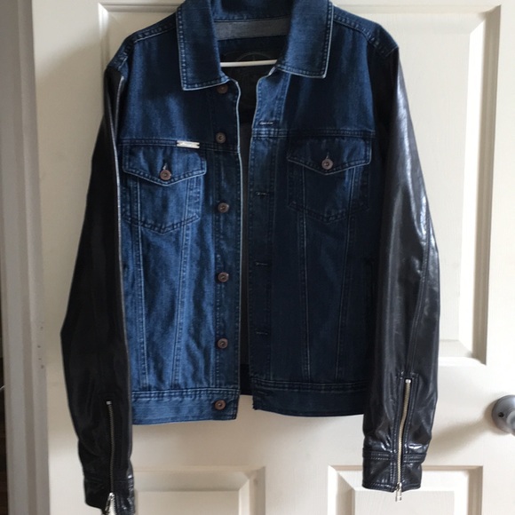 Moose Knuckles Other - Moose Knuckles men’s Jacket with leather sleeves